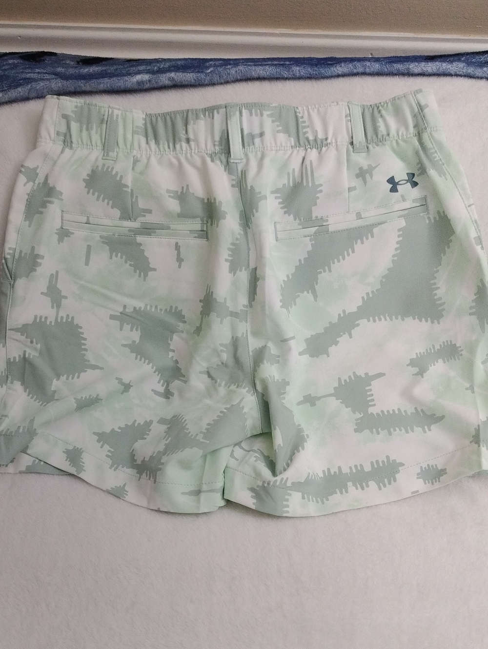 Under Armour Green Links Golf Shorts Women's 2 - Picture 4 of 4
